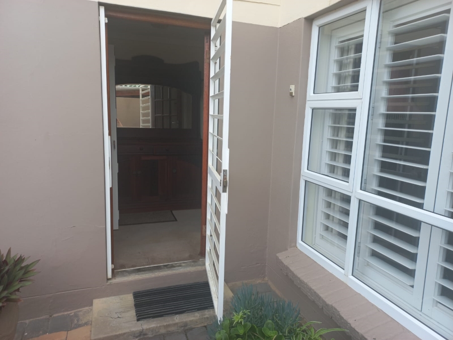 4 Bedroom Property for Sale in Gonubie Eastern Cape